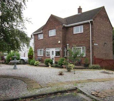 Three Bridges Bed & Breakfast Rosyth Exterior photo